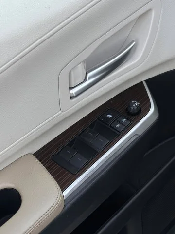 2021 Toyota Sienna – 5TDJSKFCXMS017063 – dariautosales (8)