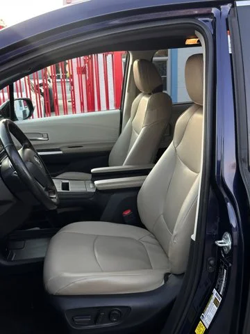 2021 Toyota Sienna – 5TDJSKFCXMS017063 – dariautosales (9)