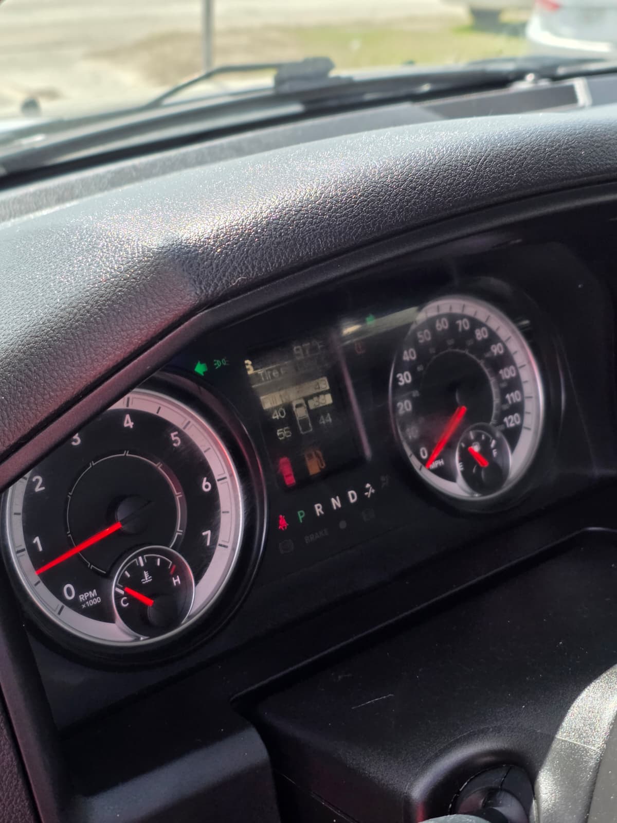 2022 RAM 1500 Classic – 1C6RR6ST3NS198714 (22) – dariautosales