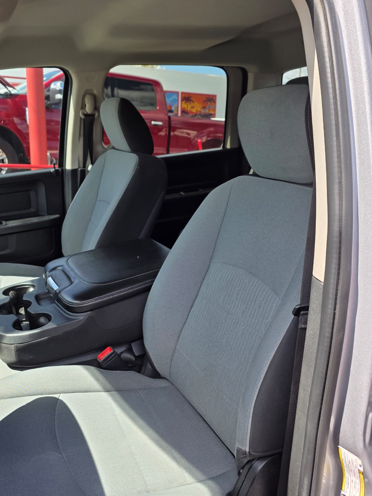 2022 RAM 1500 Classic – 1C6RR6ST3NS198714 (24) – dariautosales