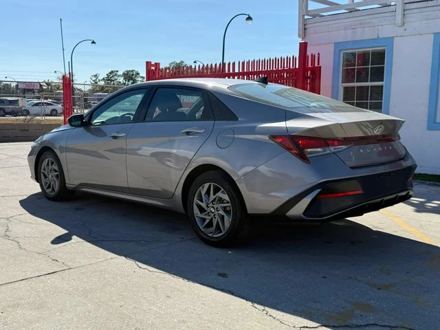 2024 Hyundai Elantra – KMHLM4DG7RU672980 – dariautosales (16)