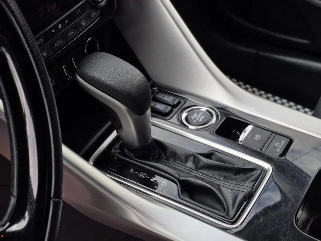 2024 Mitsubishi Eclipse Cross – JA4ATWAA1RZ043271 – dariautosales (9)