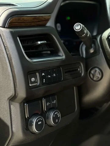 2023 Chevrolet Suburban – 1GNSCFKD1PR462552 – dariautosales (8)